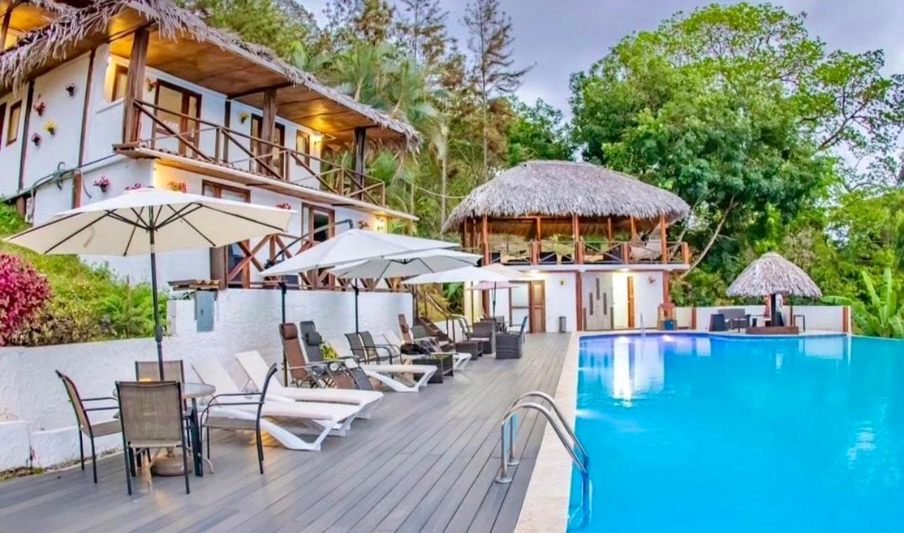 Ranchos De Chalia Panama Hotel Portobelo Exterior photo